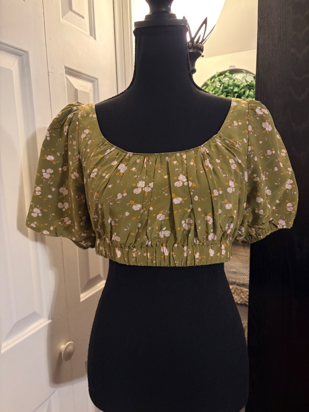 Olive Wildflower Natalie Top Blouson Sleeves